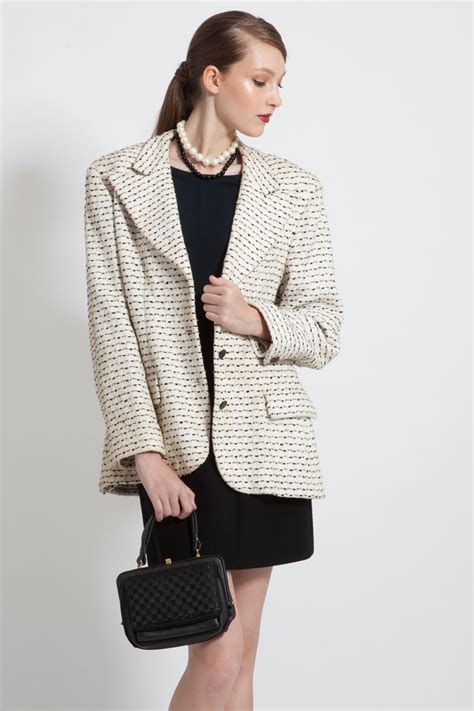 chanel blazer ebay kleinanzeigen|Chanel vintage blazer.